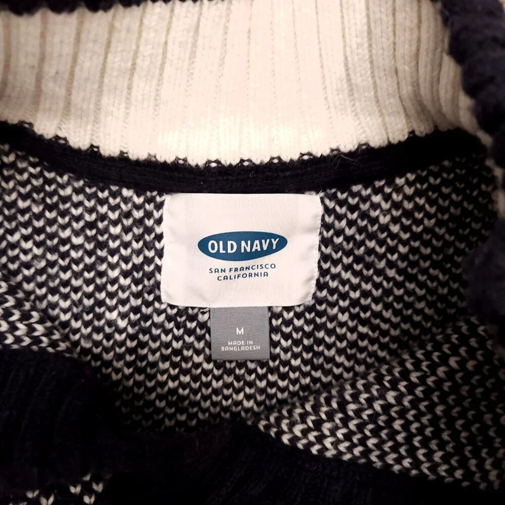 Old Navy Chunky Thick Cotton Wool Blend Sweater - Picture 2 of 4